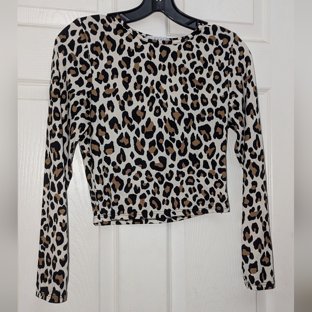 XS Gaze Cheetah Print top